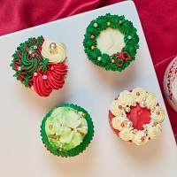 Festive Christmas Cupcake Collection 4pc